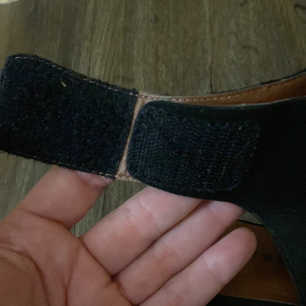 Lucky Brand Size 8 Shoes - Picture 6 of 7